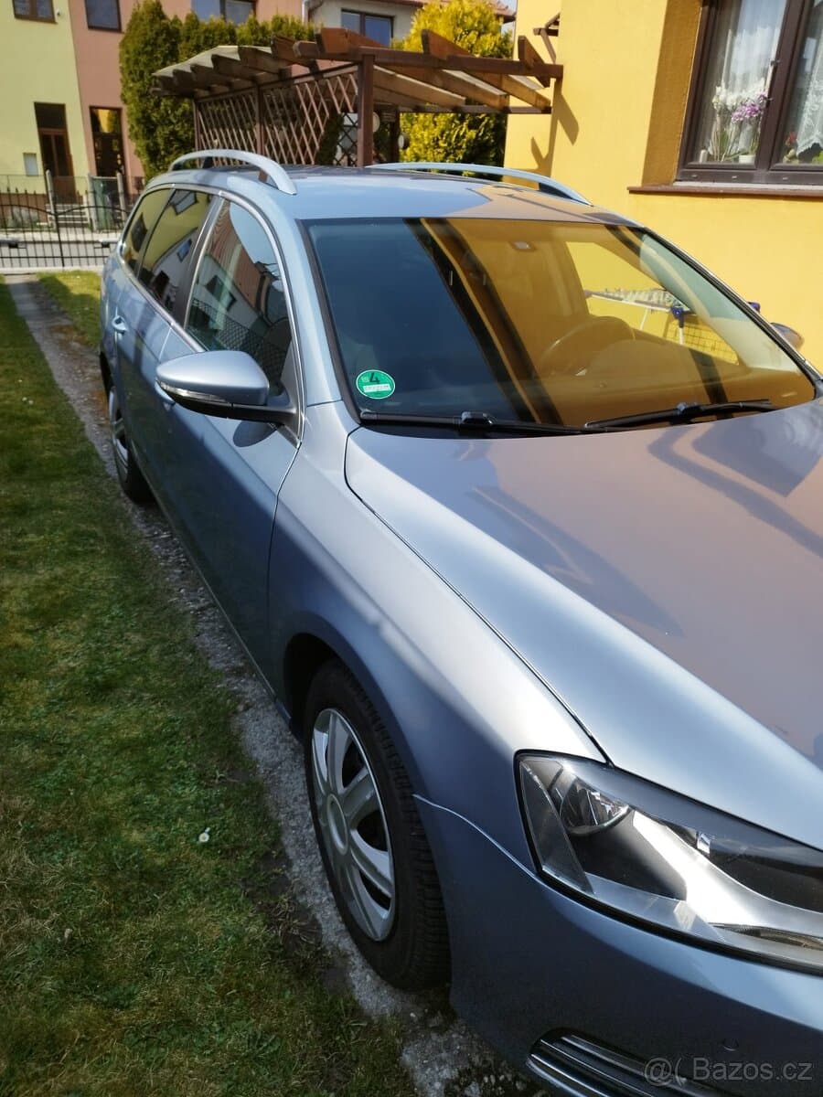 2013 Volkswagen PASSAT - 2