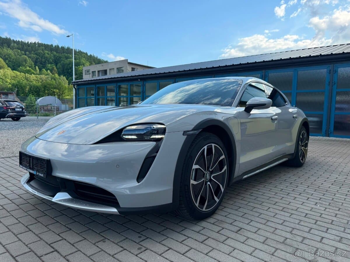 2021 Porsche TAYCAN - 2