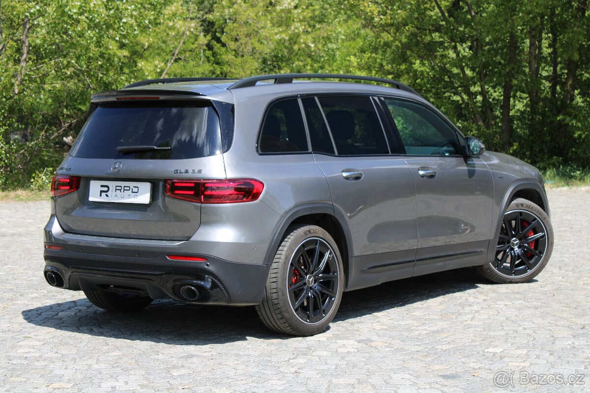 2024 Mercedes-Benz GL - 2