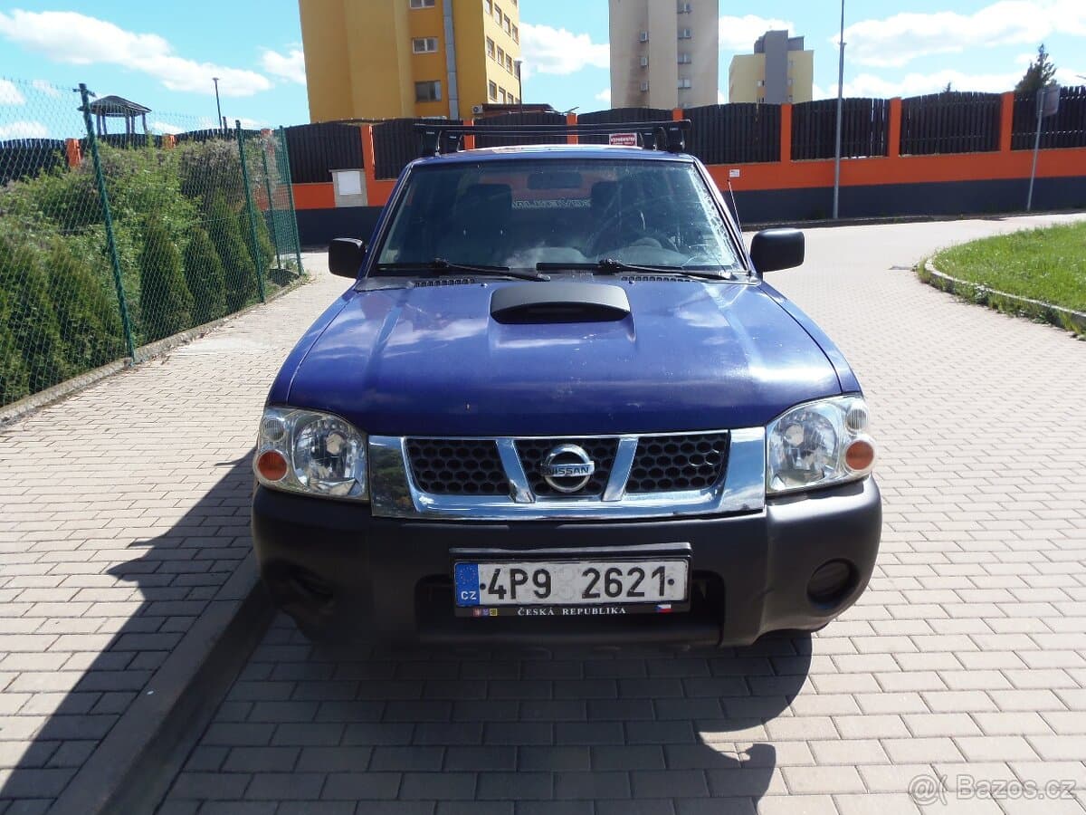 2002 Nissan NAVARA - 2