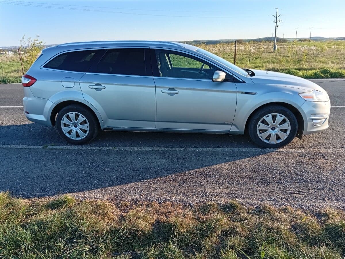 2013 Ford MONDEO - 2