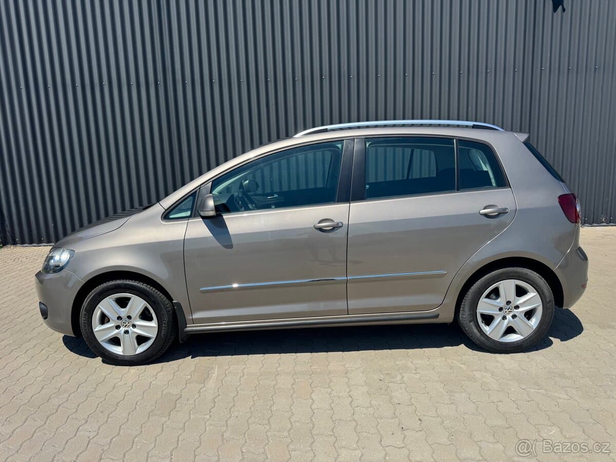2010 Volkswagen GOLF - 2