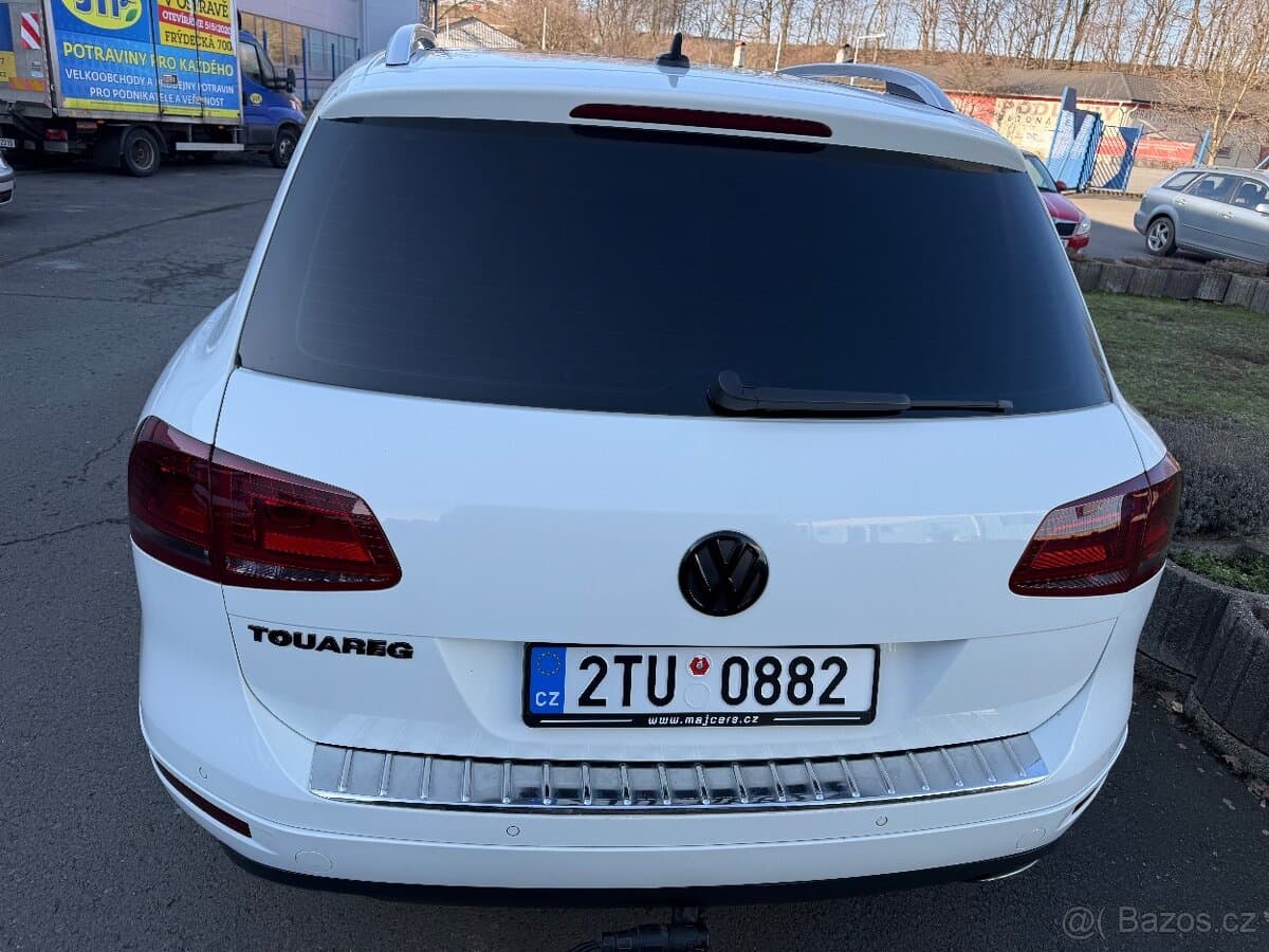 2012 Volkswagen TOUAREG - 2