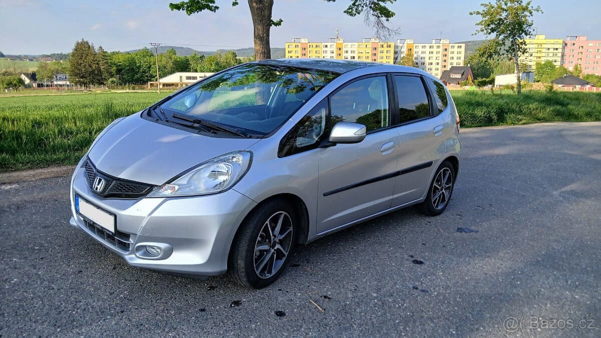 2015 Honda JAZZ - 2