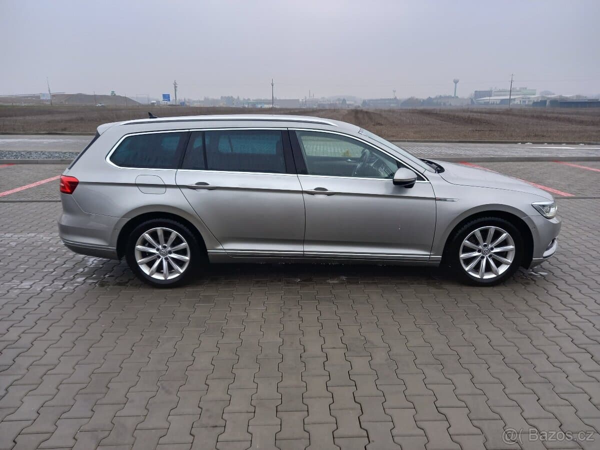 2015 Volkswagen PASSAT - 2