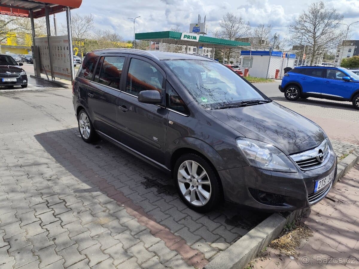 2011 Opel ZAFIRA - 2