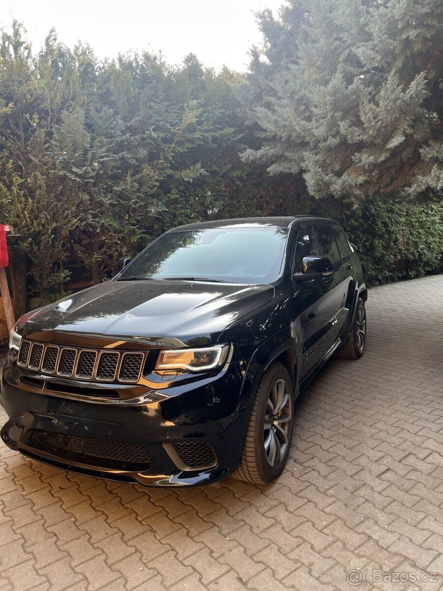 2018 Jeep CHEROKEE - 2