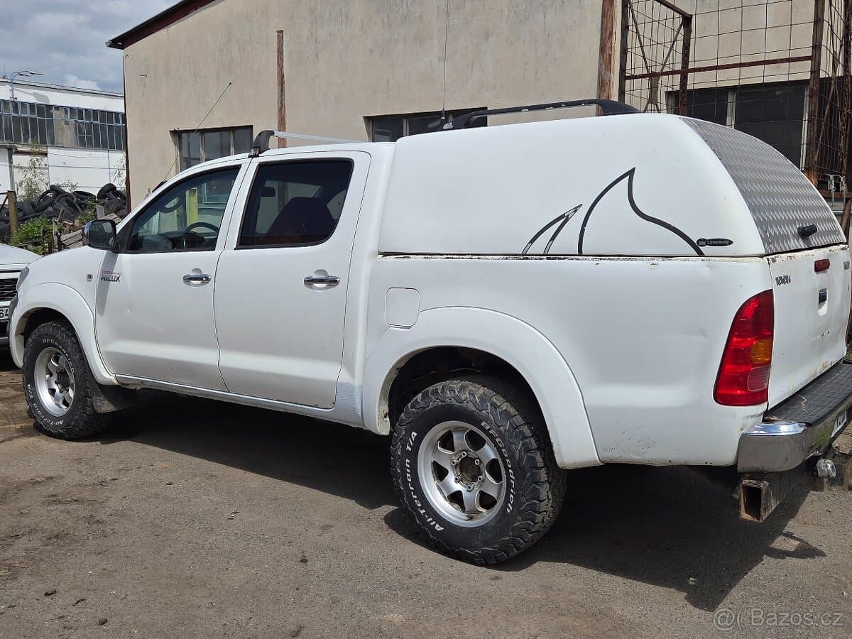 2011 Toyota HILUX - 2