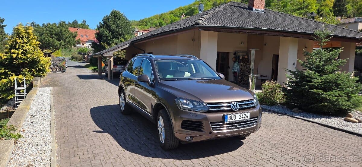 2012 Volkswagen TOUAREG - 2