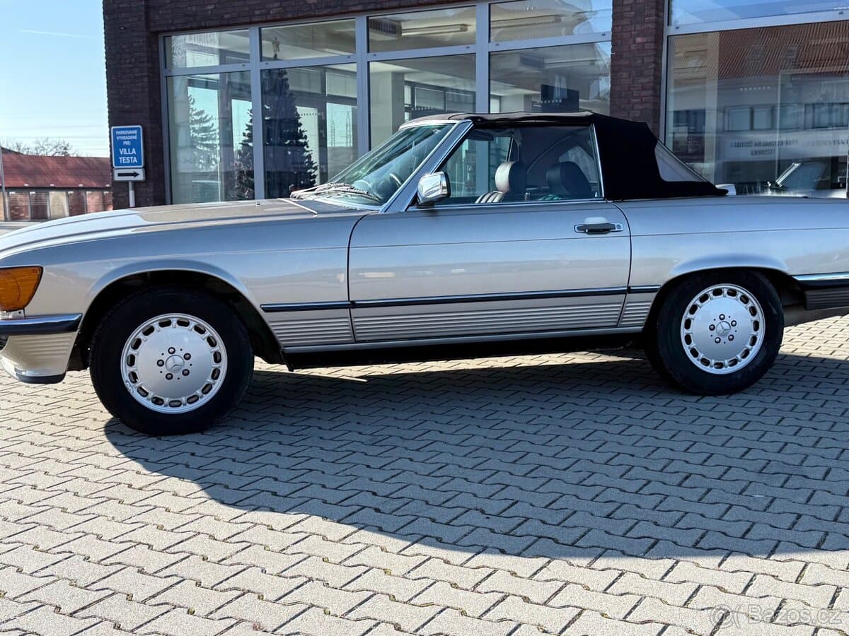 1987 Mercedes-Benz SL - 2