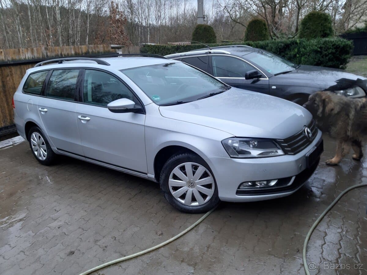 2012 Volkswagen PASSAT - 2