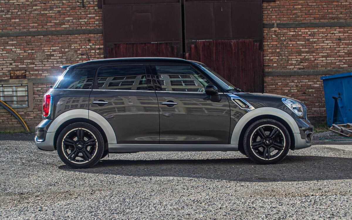 2011 Mini COOPER - 2