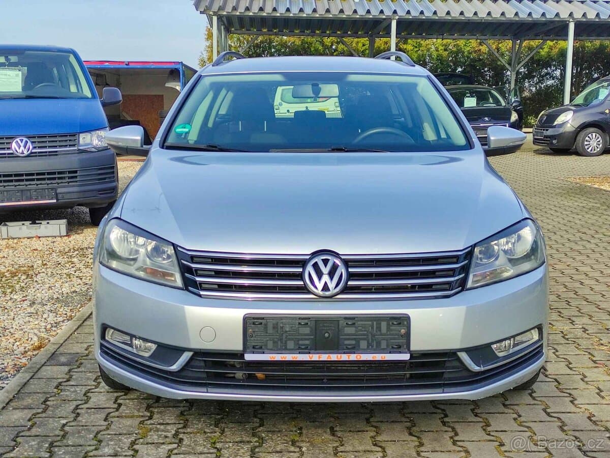 2012 Volkswagen PASSAT - 2