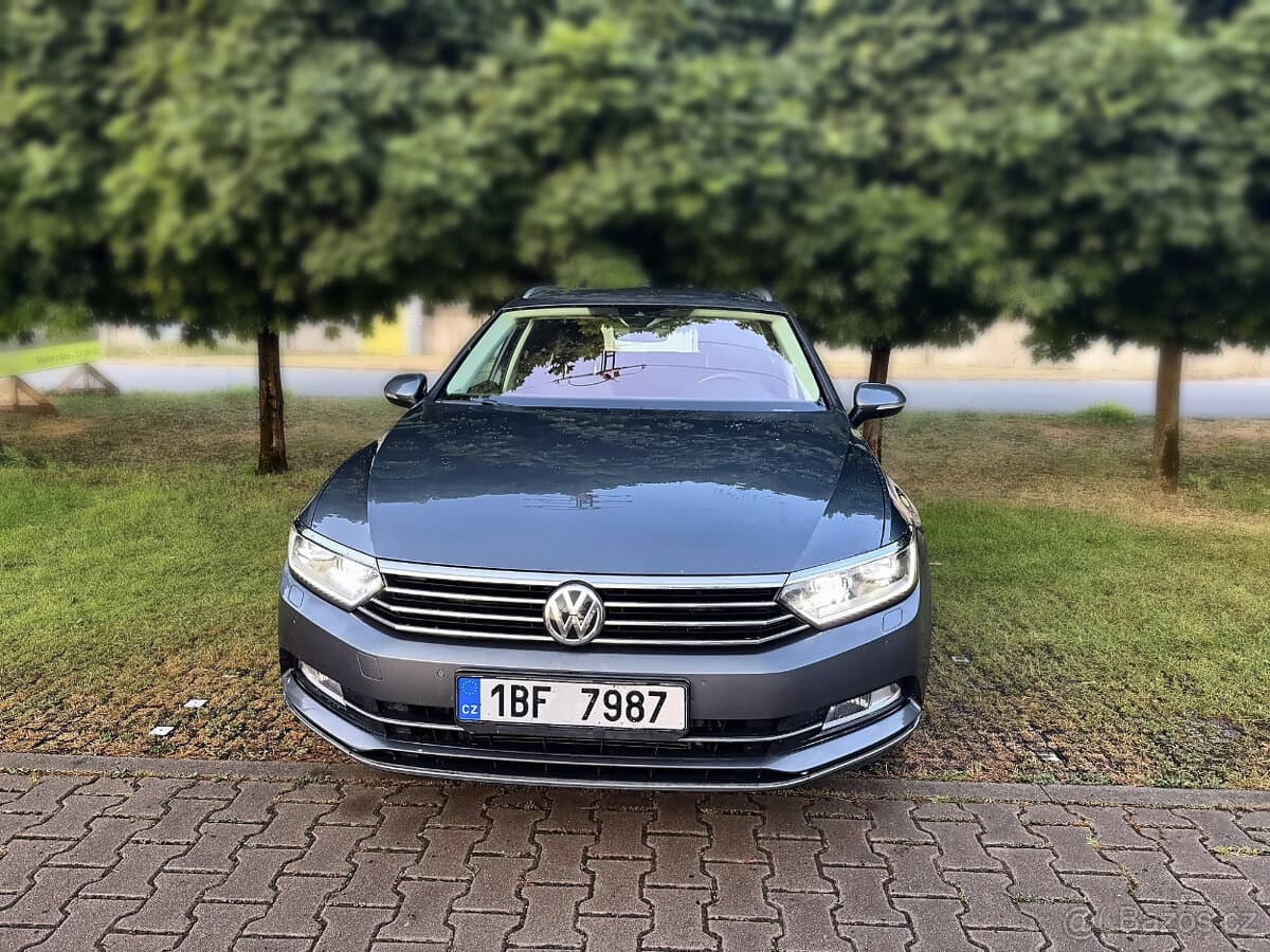 2016 Volkswagen PASSAT - 2
