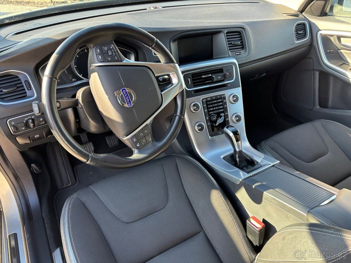 2017 Volvo V60 - 2