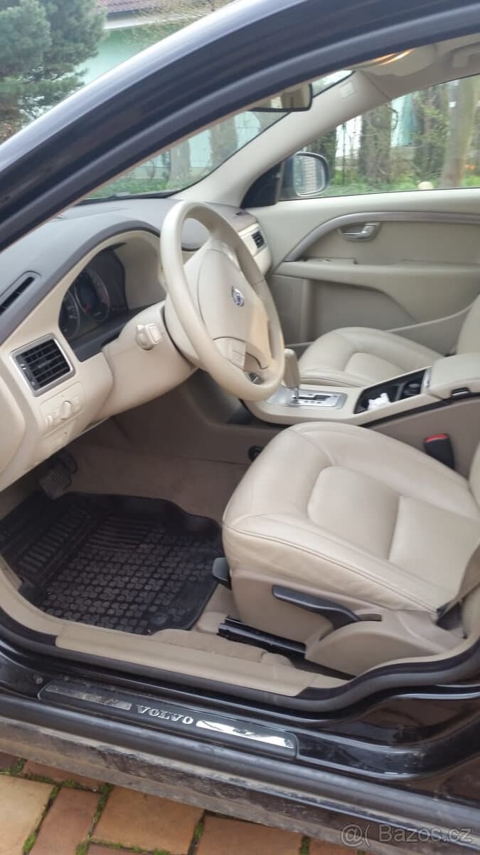 2008 Volvo V70 - 2