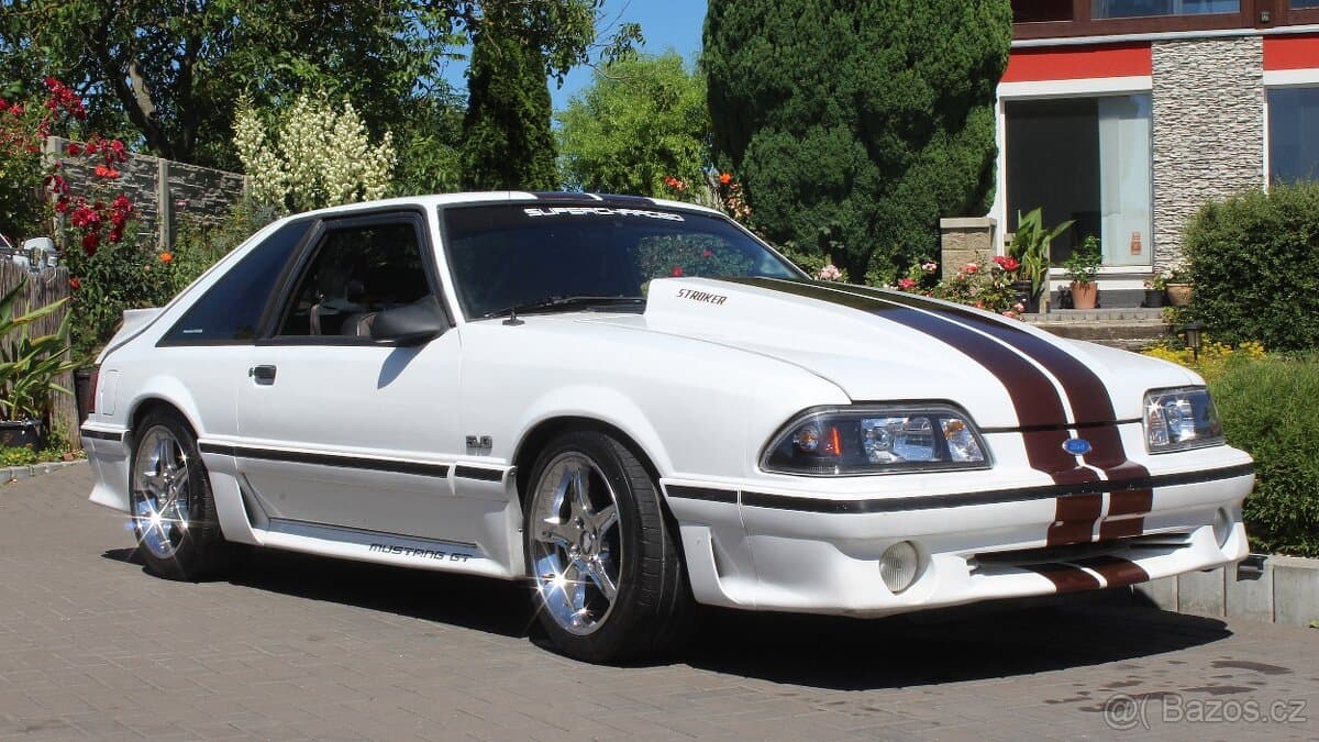 1989 Ford GT - 2