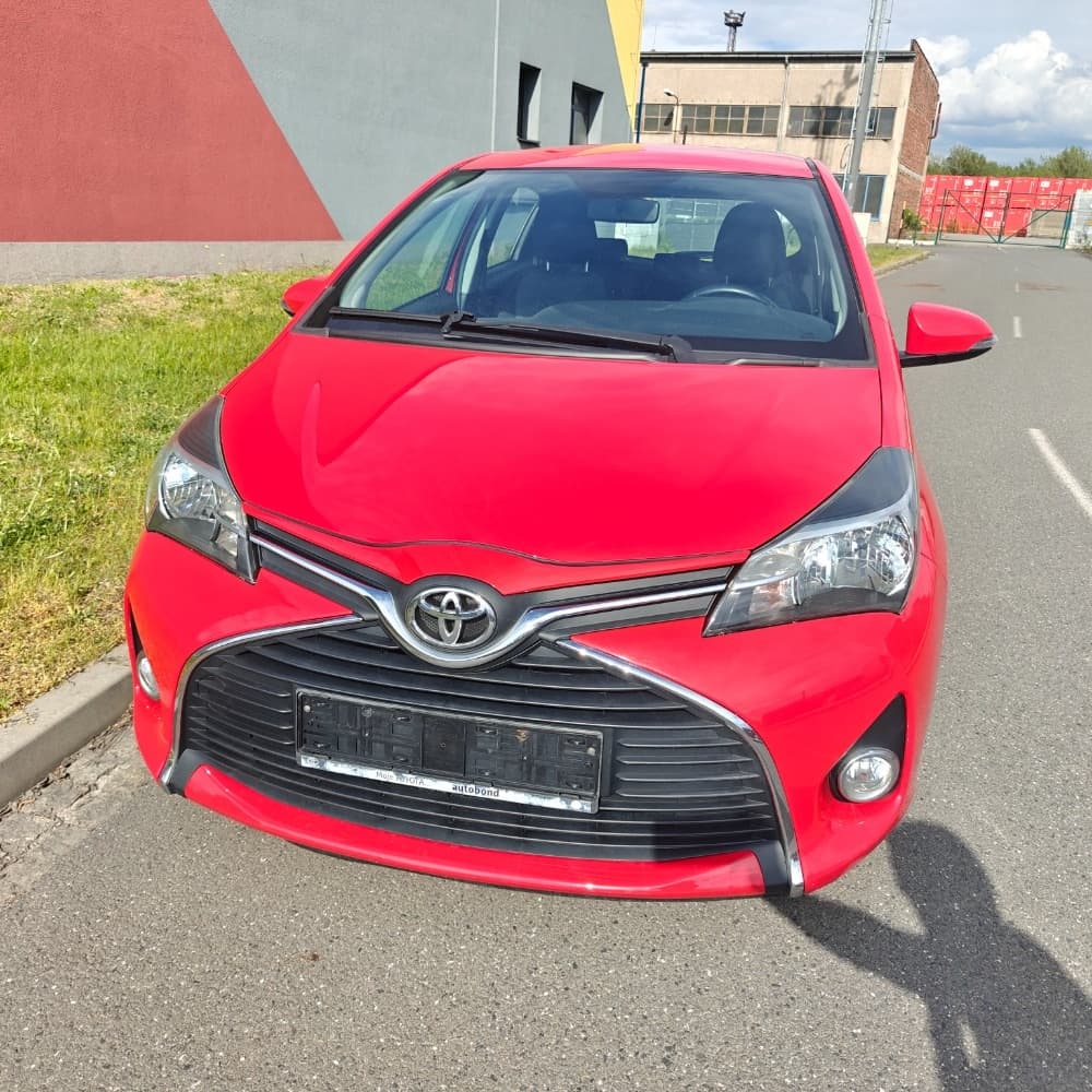 2015 Toyota YARIS - 2