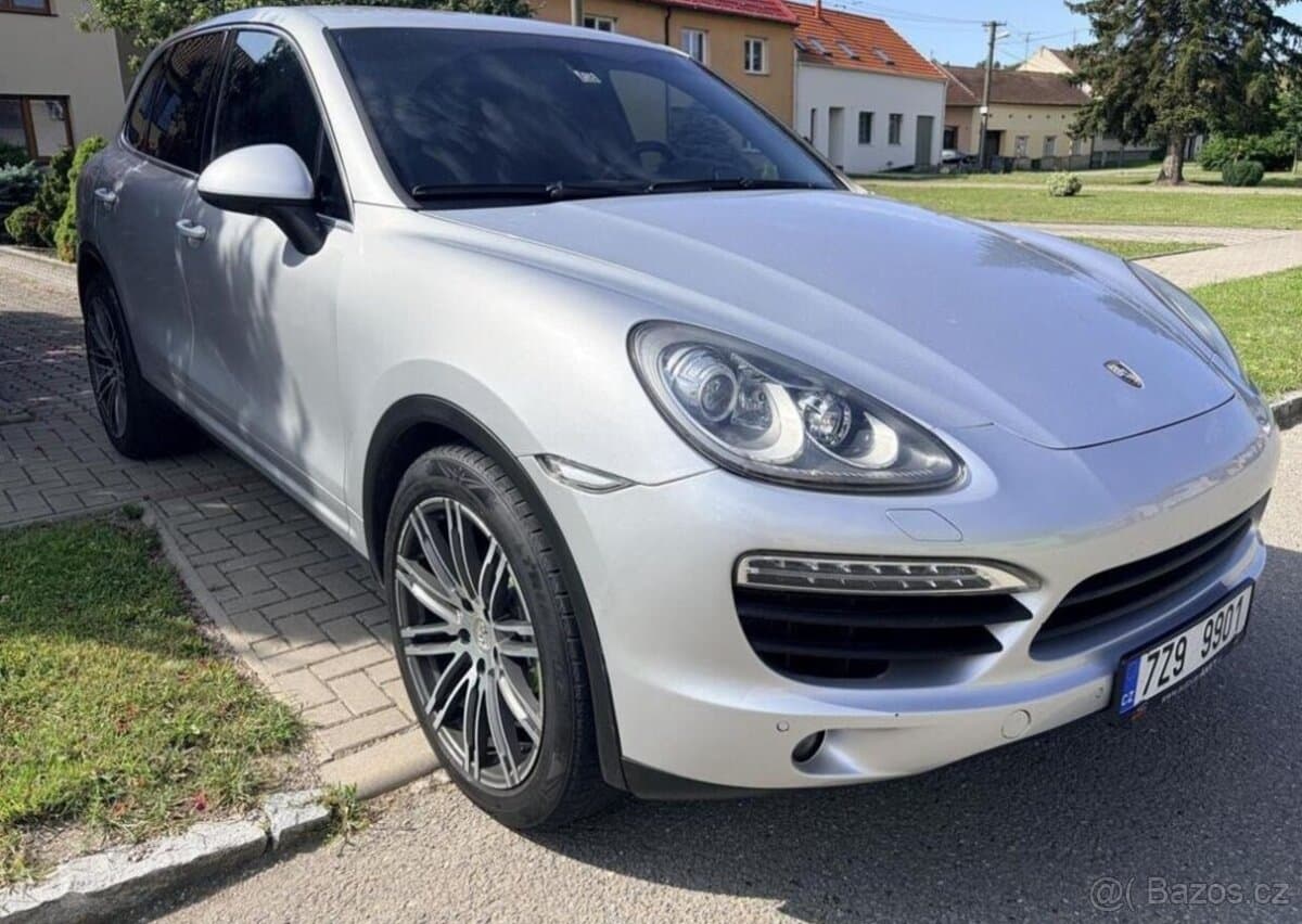 2012 Porsche CAYENNE - 2