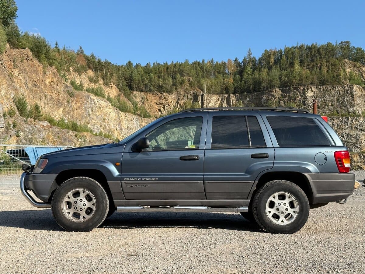 Jeep CHEROKEE - 2