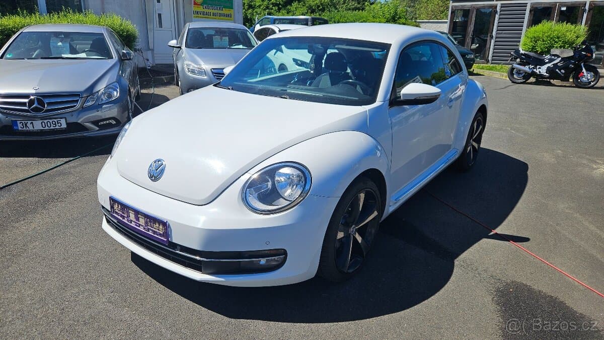 2015 Volkswagen BEETLE - 2