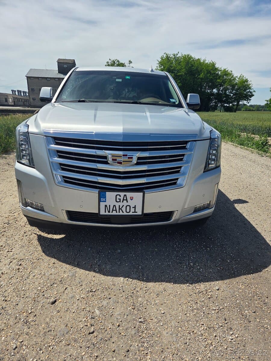 2016 Cadillac ESCALADE - 2