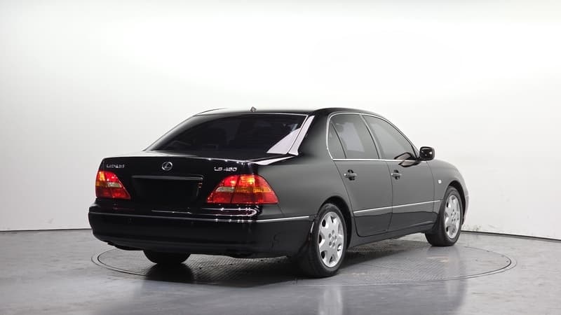 2003 Lexus LS - 2