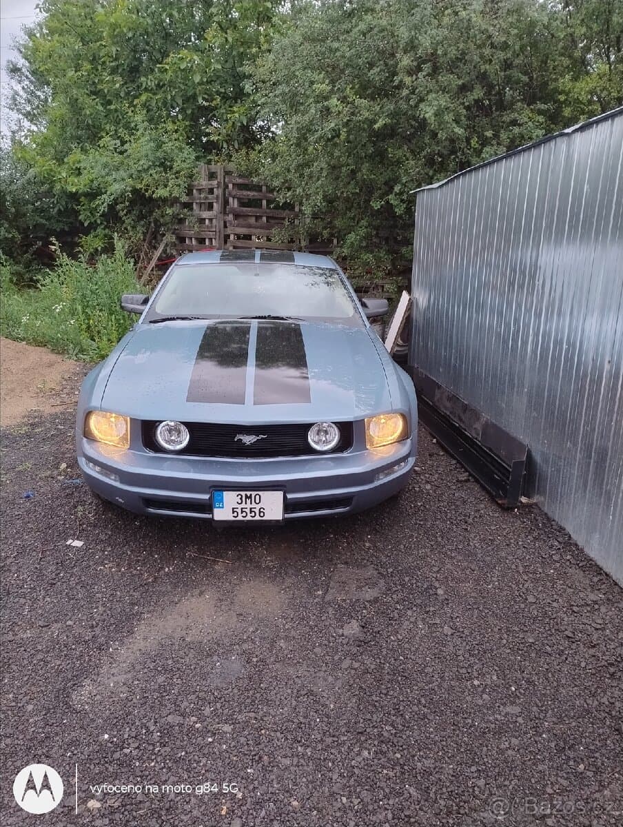2007 Ford MUSTANG - 2