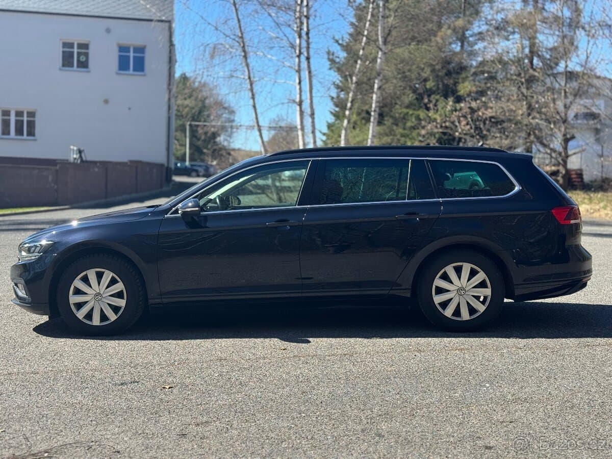 2022 Volkswagen PASSAT - 2