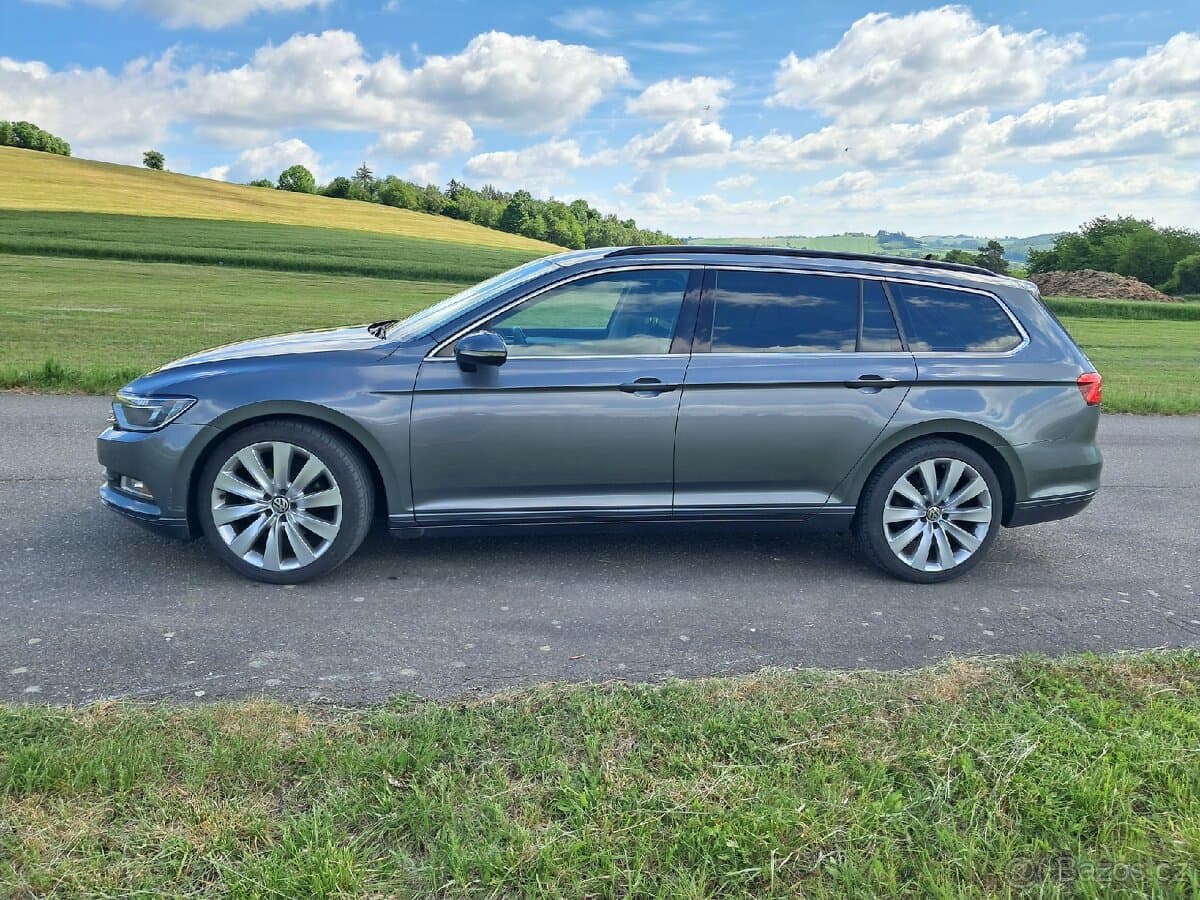 2015 Volkswagen PASSAT - 2