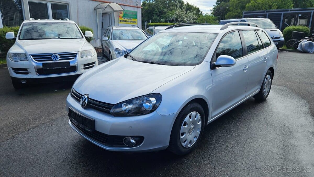 2011 Volkswagen GOLF - 2