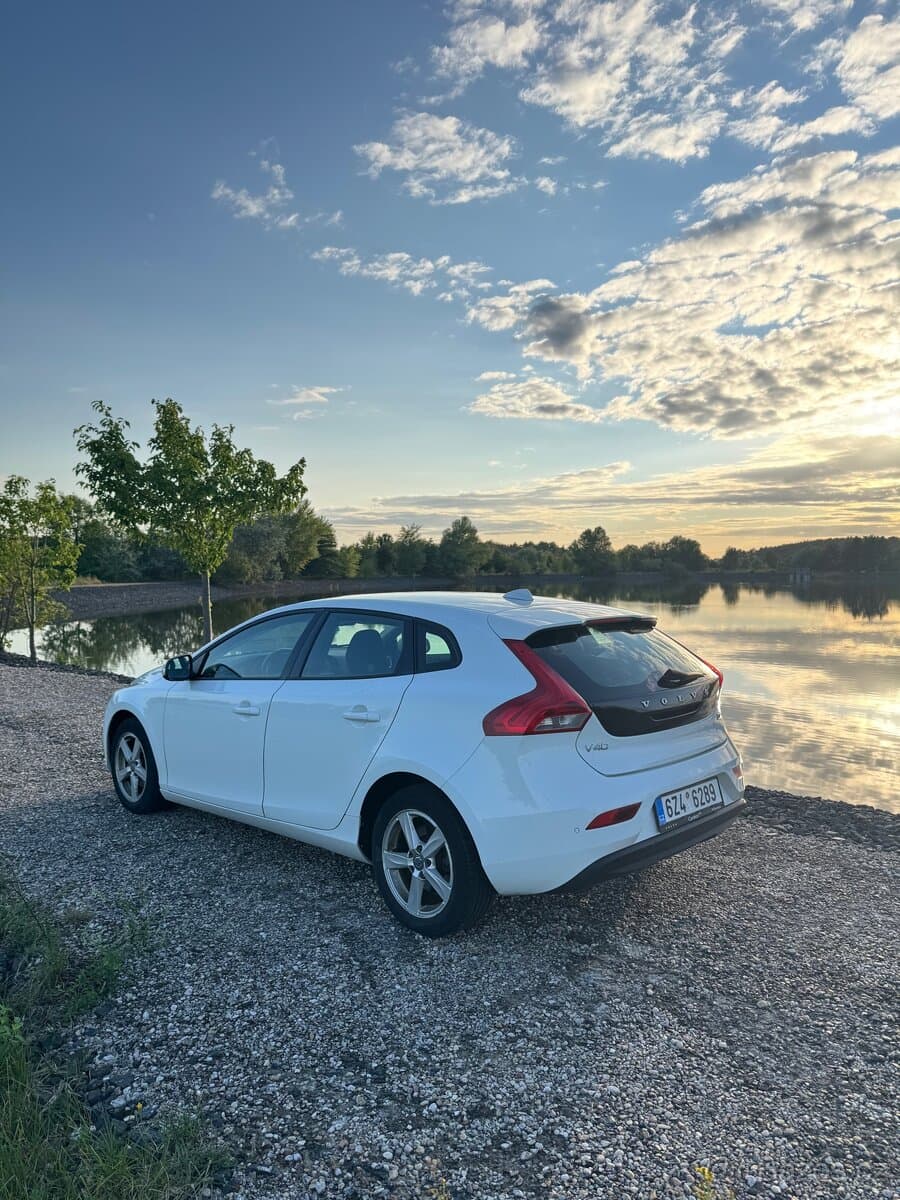 Volvo V40 - 2