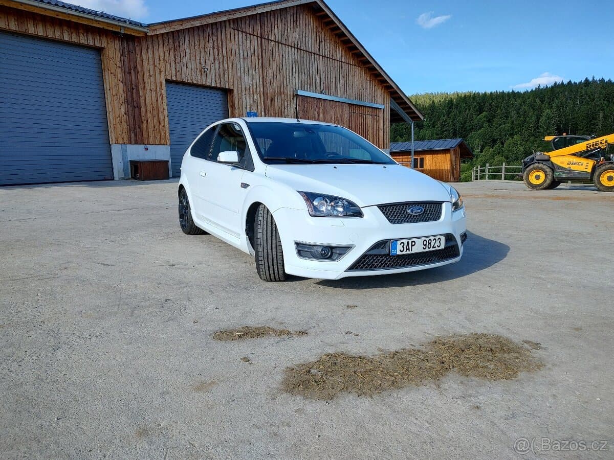 2007 Ford FOCUS - 2