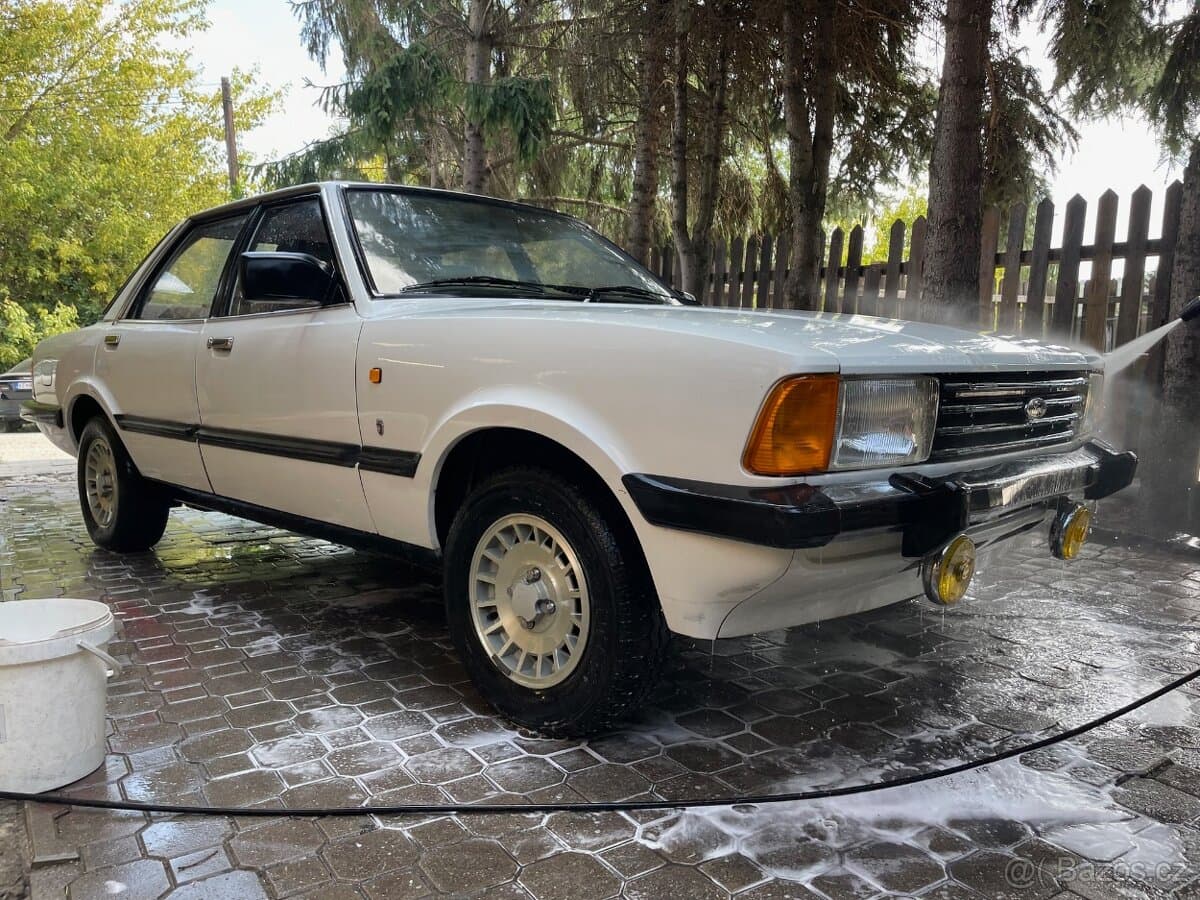 Ford TAUNUS - 2