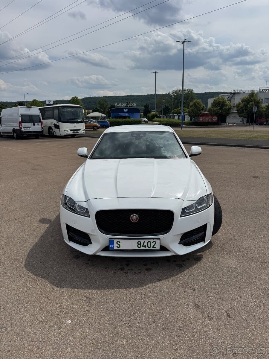 2018 Jaguar XF - 2