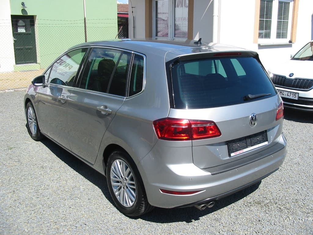 2016 Volkswagen GOLF - 2