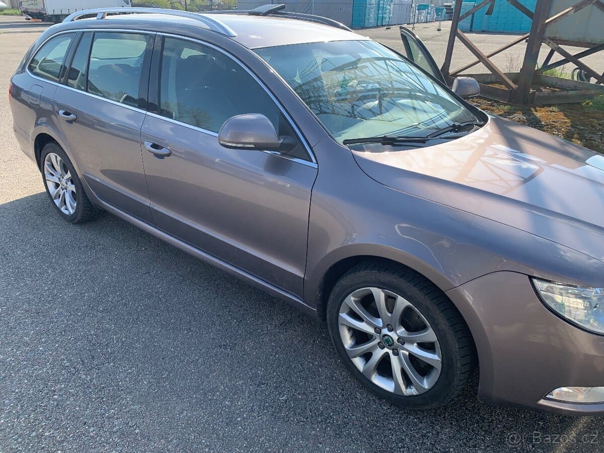 2010 Škoda SUPERB - 2