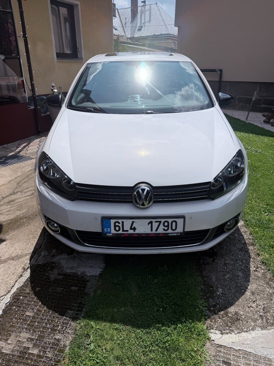 2011 Volkswagen GOLF - 2