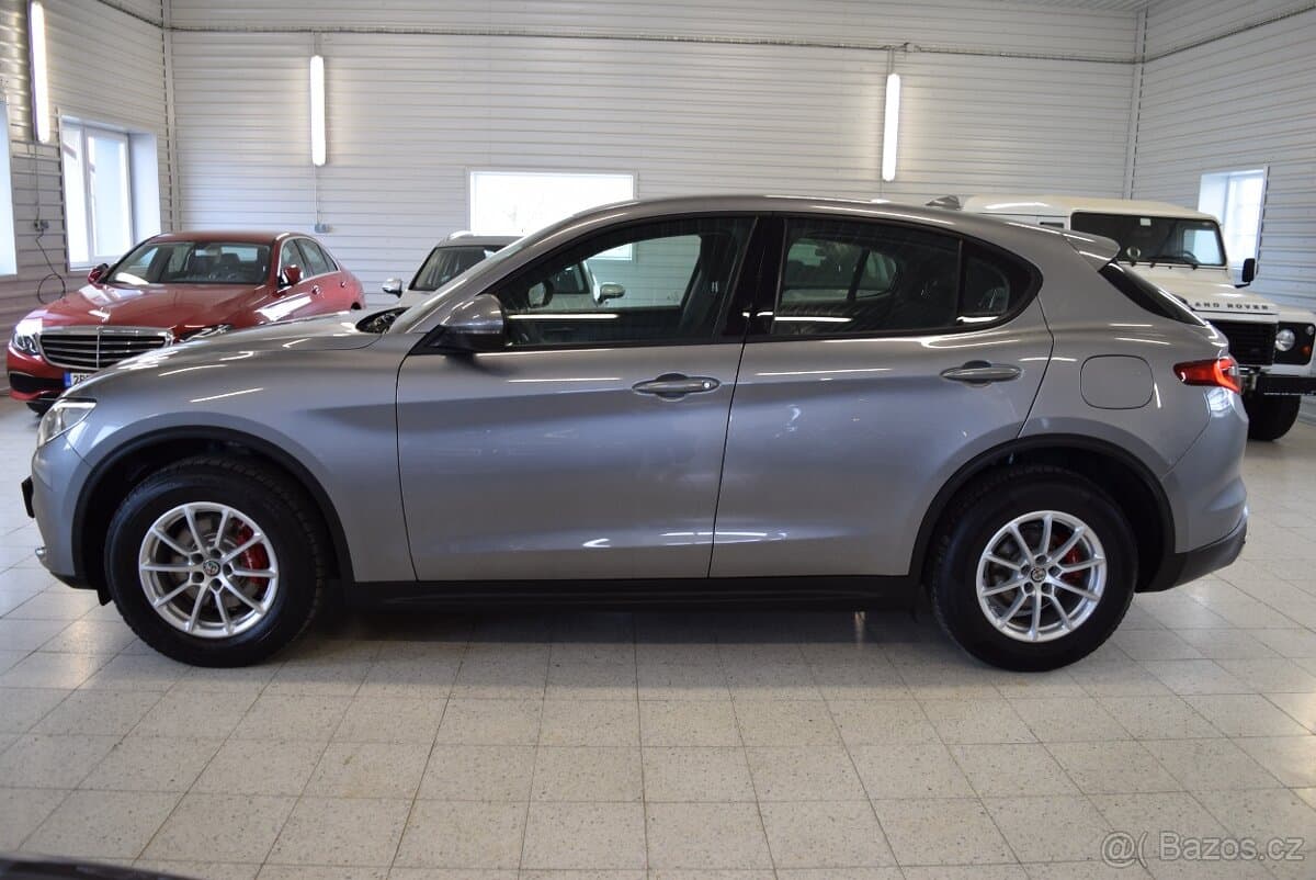 2020 Alfa Romeo STELVIO - 2