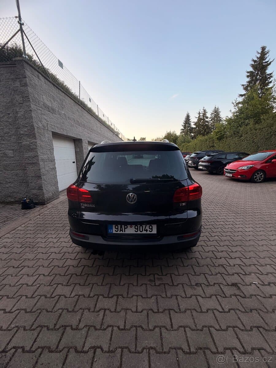 2015 Volkswagen TIGUAN - 2