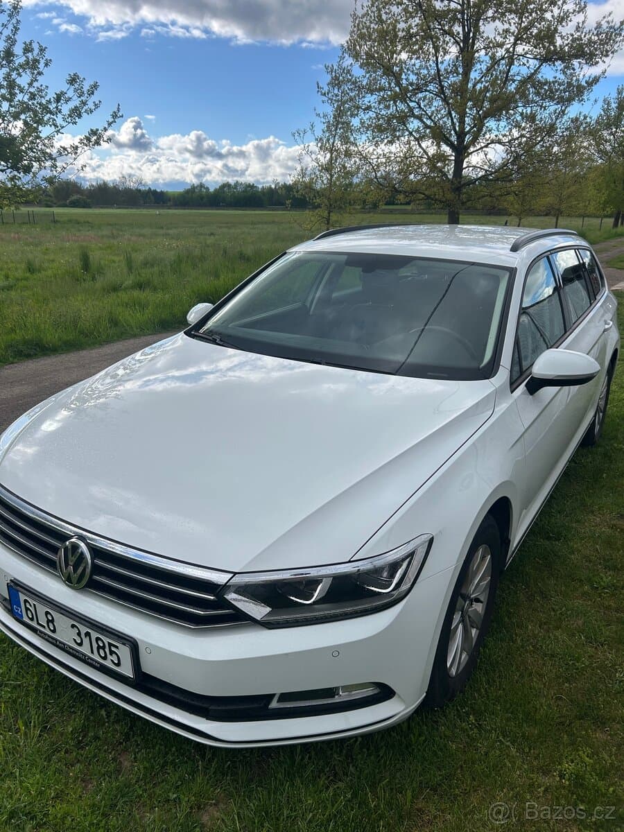 2016 Volkswagen PASSAT - 2