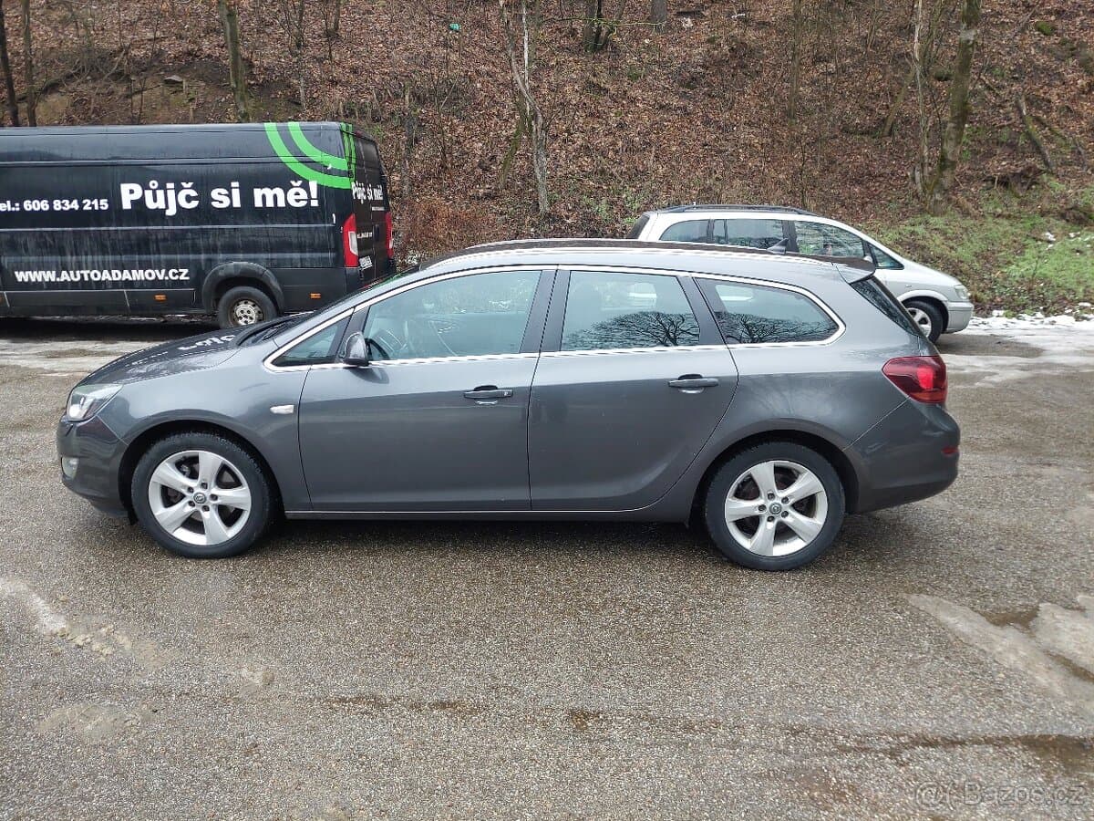 2011 Opel ASTRA - 2