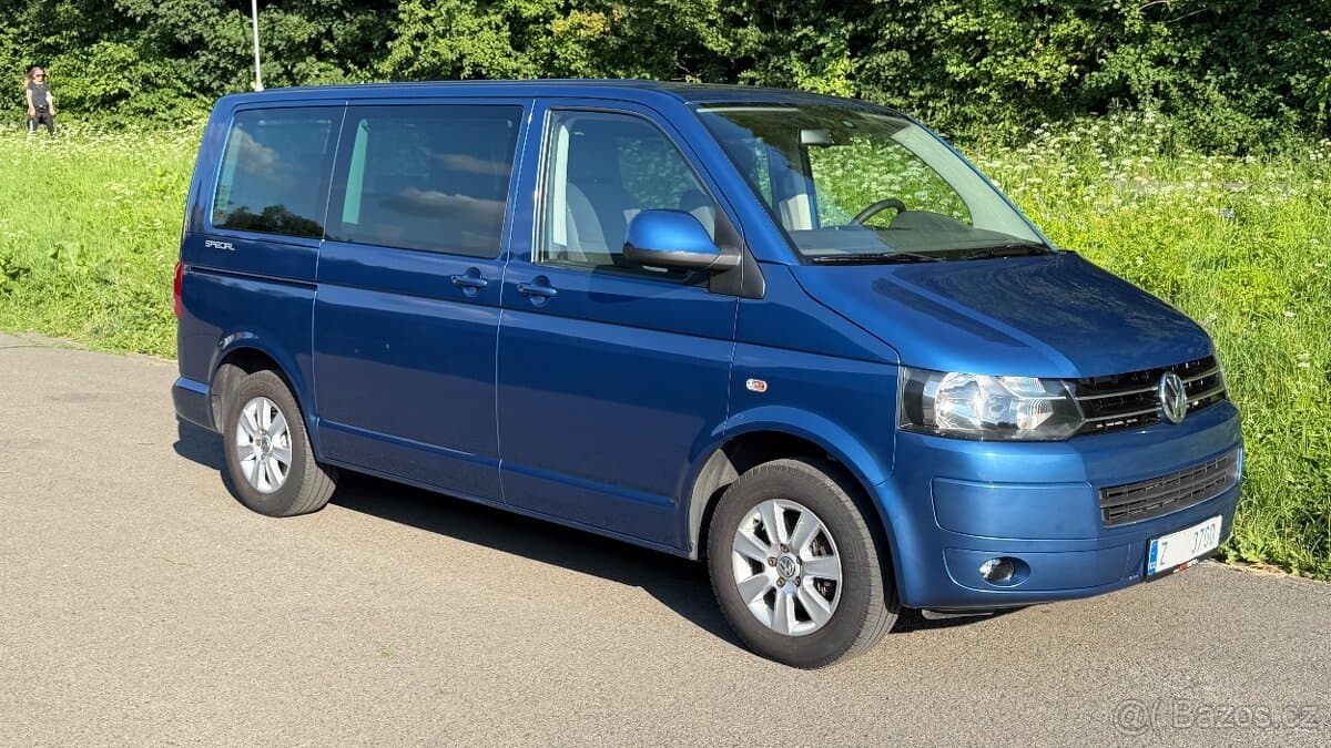 2012 Volkswagen MULTIVAN - 2