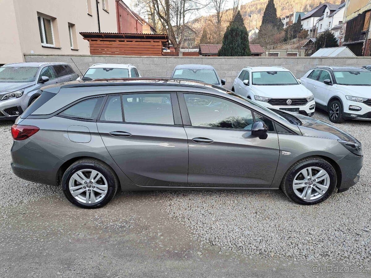 Opel ASTRA - 2