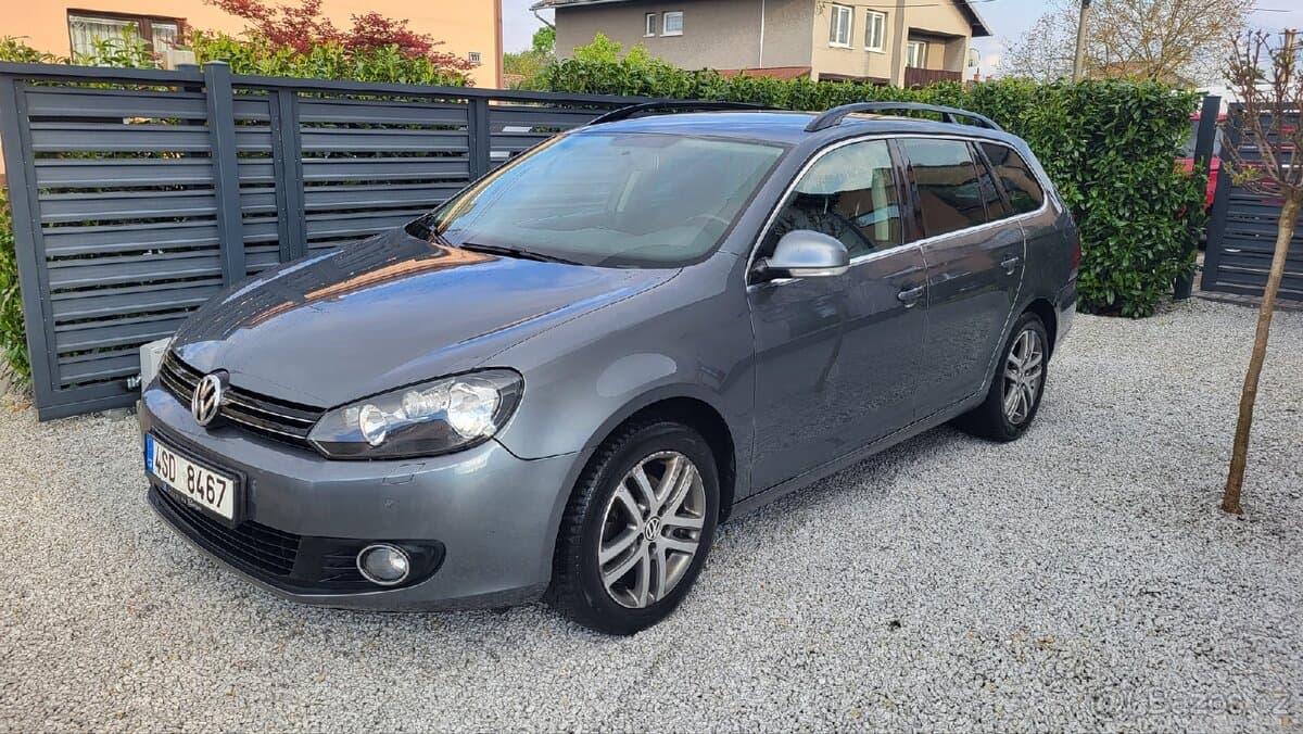 2011 Volkswagen GOLF - 2