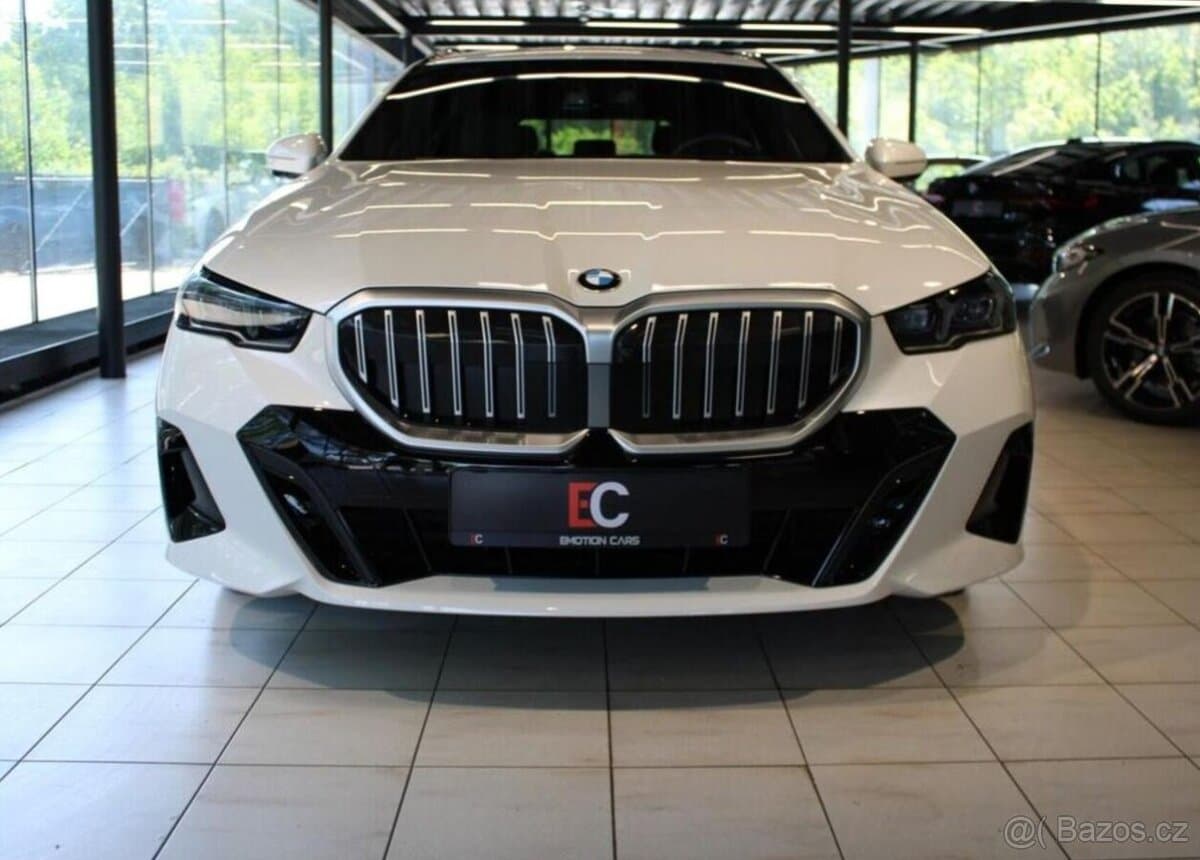 2024 BMW 5-SERIES - 2