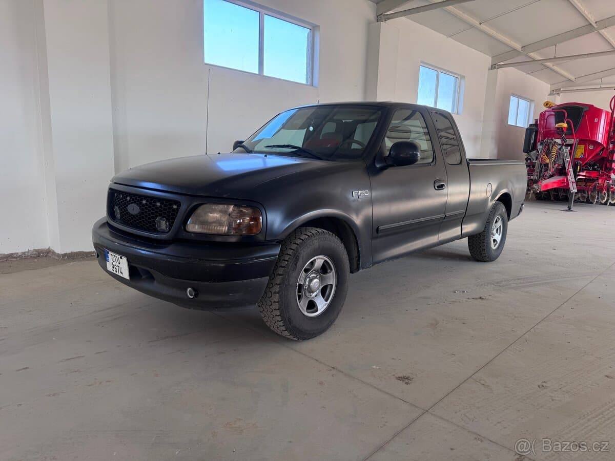 2003 Ford F-150 - 2