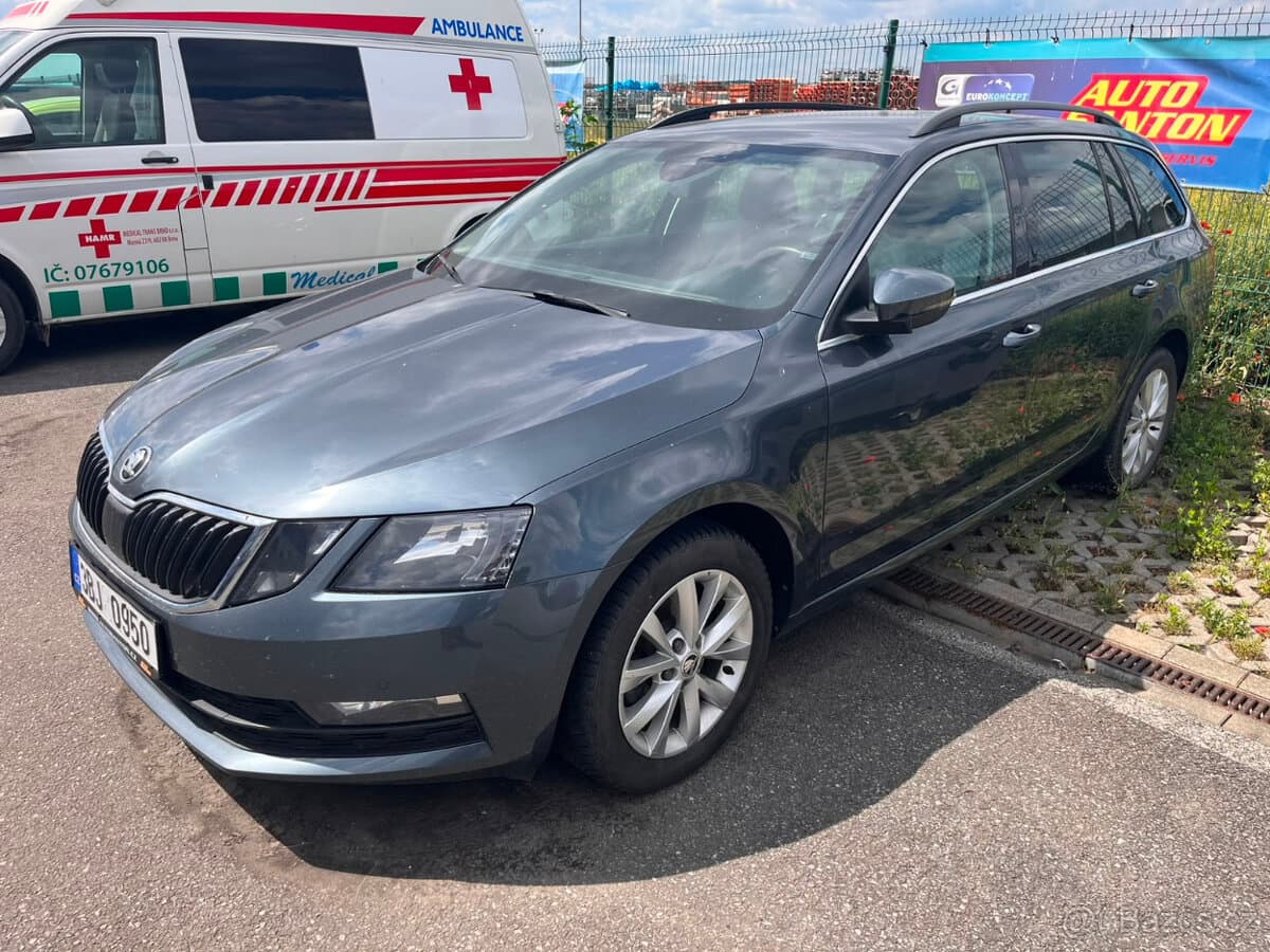 Škoda OCTAVIA - 2