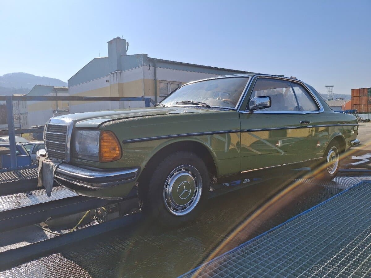 1979 Mercedes-Benz 190 - 2