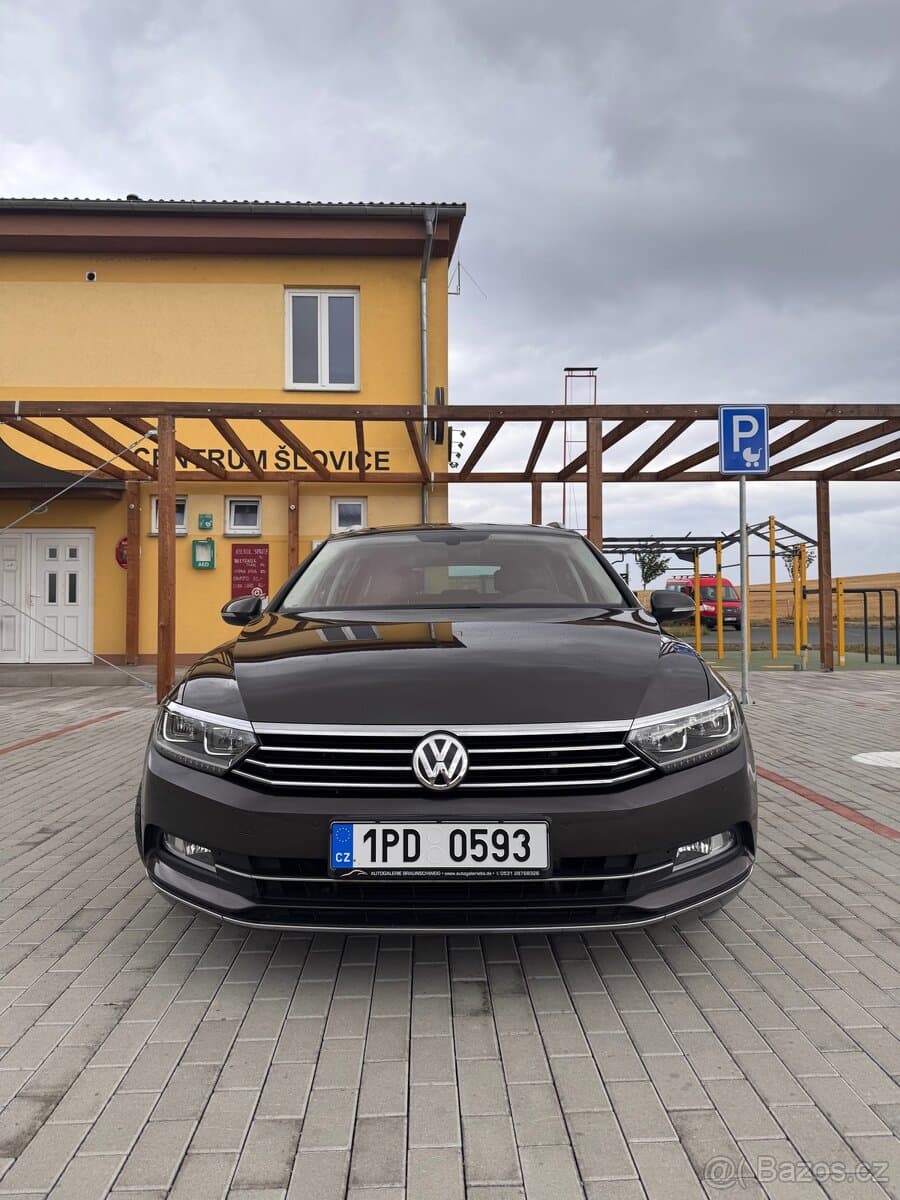2015 Volkswagen PASSAT - 2
